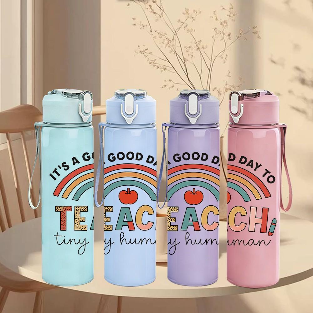 1PC Its A Good Day To Teach Quote Print 750ml Color Plastic Sports Water Bottle Leakproof Flip Straw Lid Suitable for Sports Office Home Use