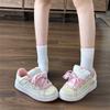 Милашка пудра студентка оригинальная цветовая гамма нишевые туфли-хлеб женские осенние новые универсальные повседневные спортивные кеды на платформе