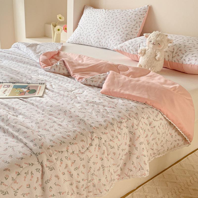 Summer Cool Comforter Quilt Super Soft Lightweight Blanket Smooth Air Condition Quilt Bedspread King Size Couple Bed Duvets