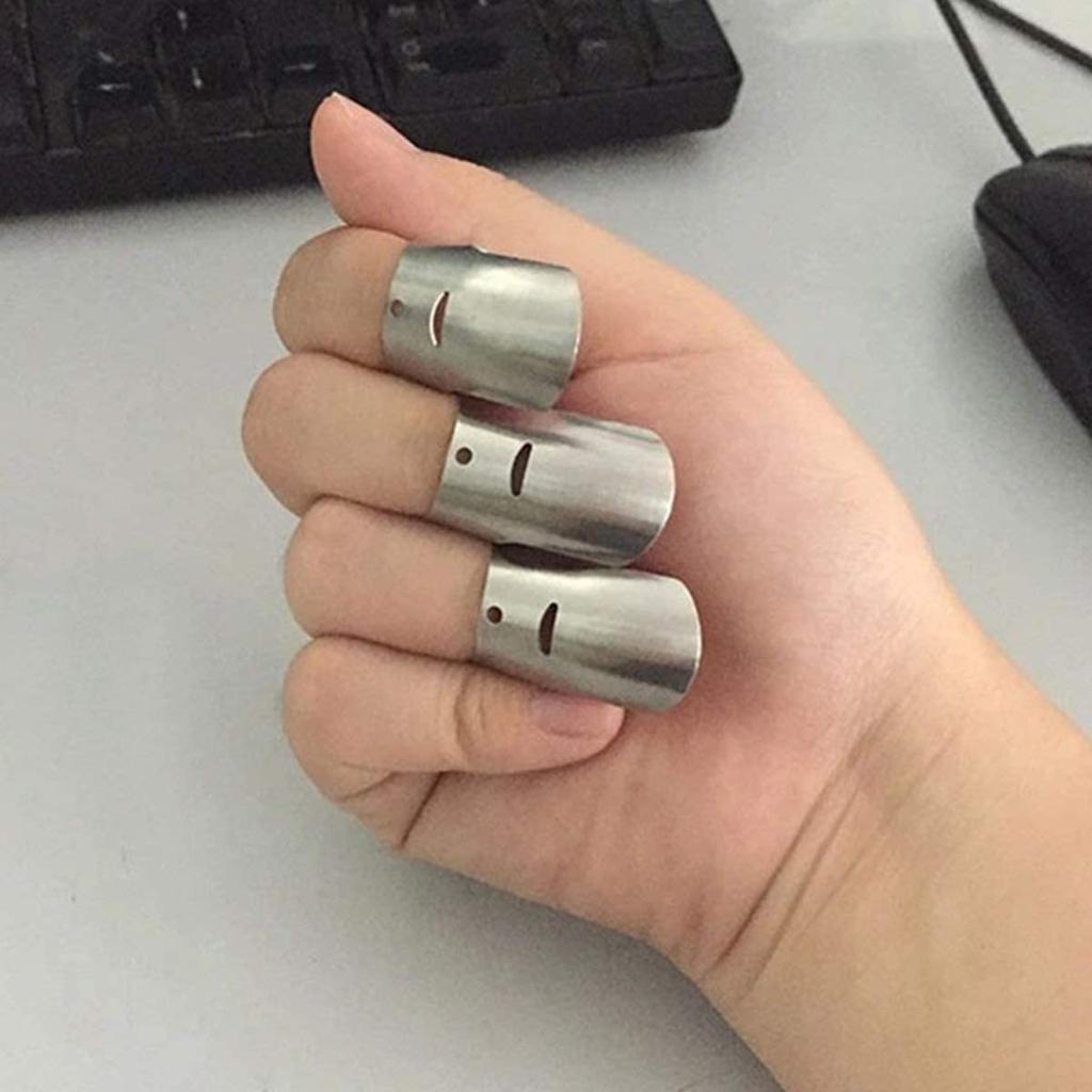 Syuanmuer 4pcs Kitchen Stainless Steel Finger Nail Protector HSlice Knife Tool, Kitchen Finger Cutting Protecto