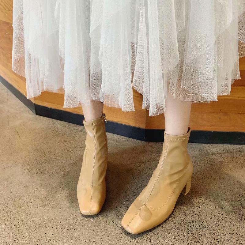 Женская обувь 2024 года, горячая распродажа, женские ботинки с боковой молнией, модные, с квадратным носком, для офиса и карьеры, высококачественные, с квадратным каблуком, ботильоны
