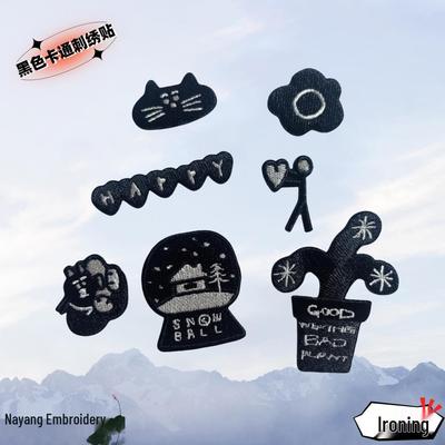 Черная мультяшная вышитая термонашивка в корейском стиле для одежды и сумок