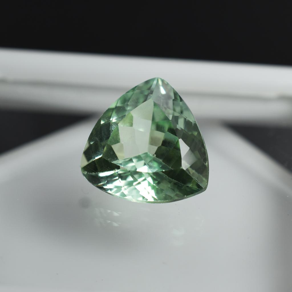 3.85 Ct Natural Bluish Green Sapphire Trillion Stunning Certified Gemstone