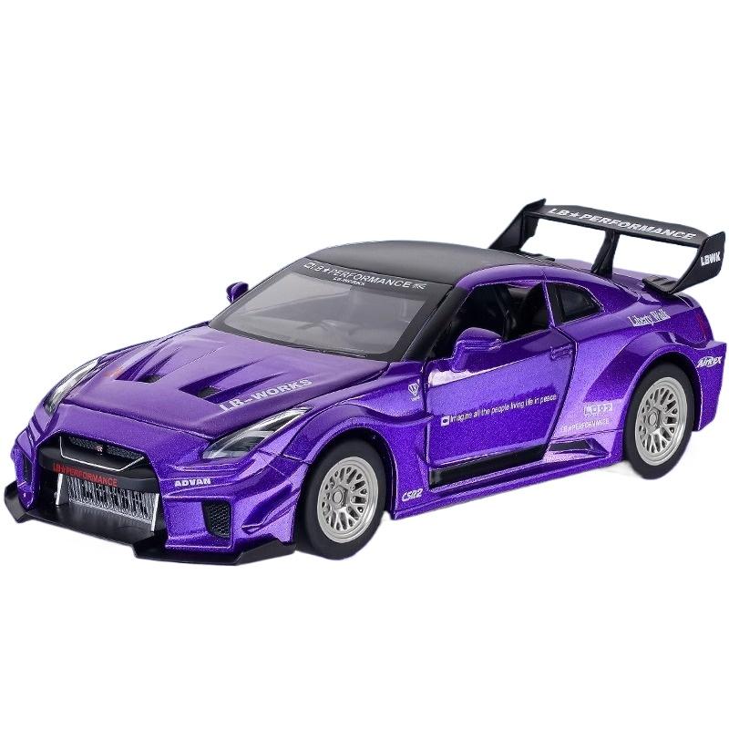 1/32 Scale Skyline Nissan GTR-CSR2 Alloy Sports Car Diecast Metal Model Sound & Light Toy Collect Display Ornament Gift for Boys