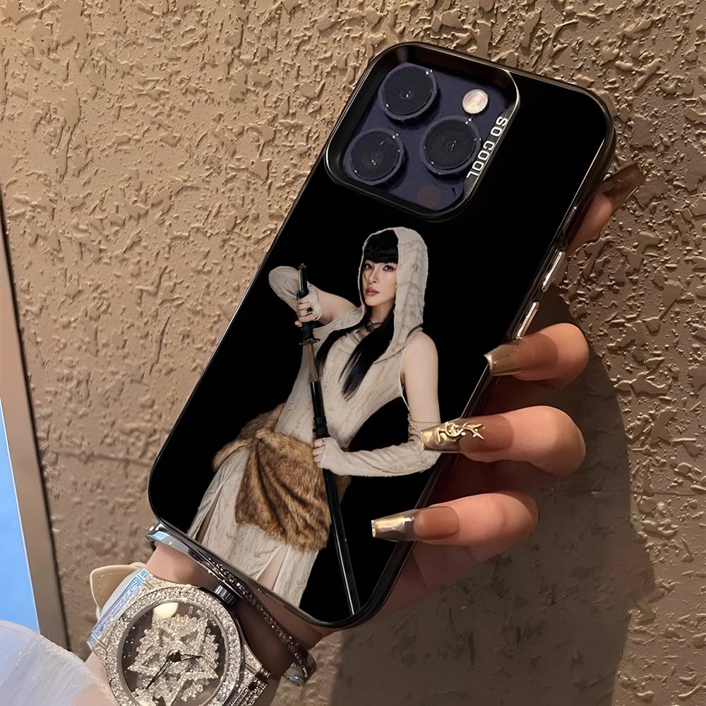 Faye Peraya Malisorn Для iPhone 17,16,15,14,13,12,11,Mini,Pro,E,SE4,XS,MAX Черный Матовый Конфетный Чехол