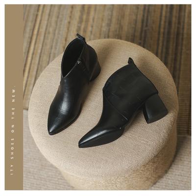 Женские сапоги Модные и универсальные короткие сапоги на среднем каблуке Весенние новые корейские сапоги на толстом каблуке с острым носком Тонкие одинарные сапоги