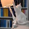 Непослушный Кот Настольная Лампа 3D Печатная Кошка Опрокидывающаяся Ночник Креативный Прикроватный Свет для Гостиной Спальни Дома