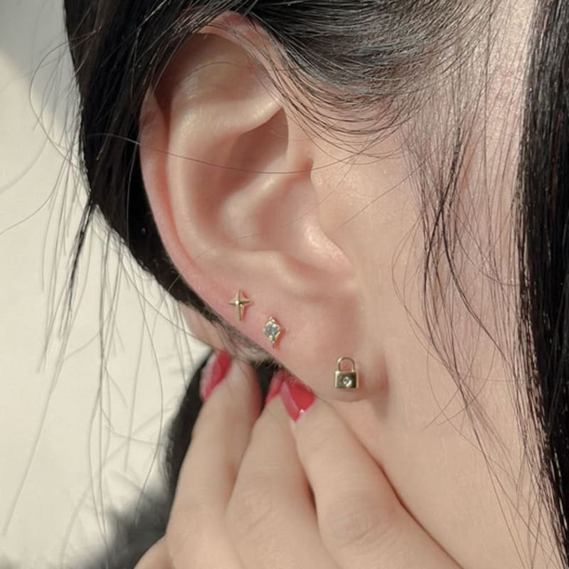 Youngglow 14k Flash Lock Piercing