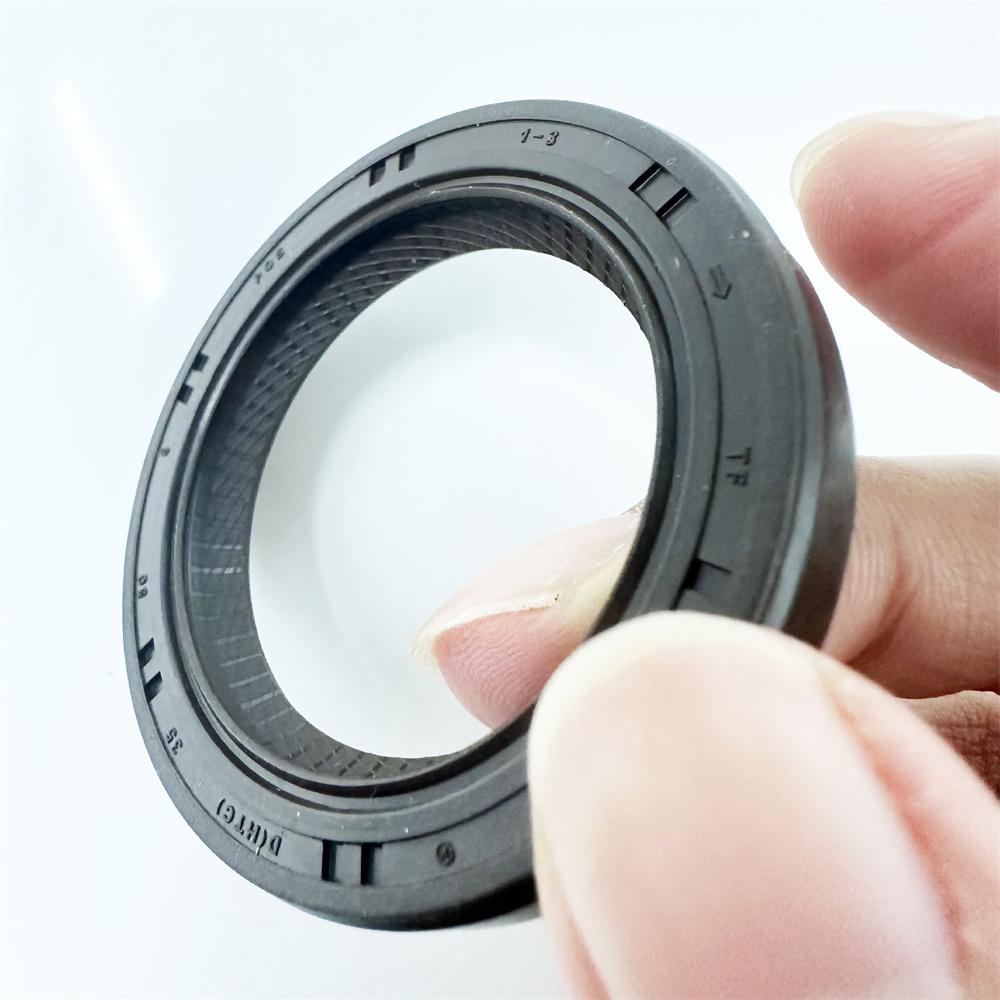 Crankshaft Shaft Seal 21444-35000 Fit For Hyundai Mitsubishi L300