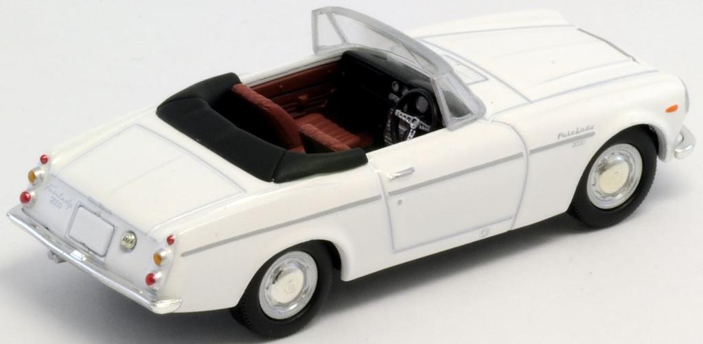 Tomica Limited Vintage Datsun Fairlady 2000 Completed Product TLV-131b (White)