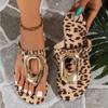 Женская обувь 2024 года, летние женские тапочки высокого качества с металлическим декором, разноцветные, с леопардовым принтом, с открытым носком, пляжные тапочки для женщин