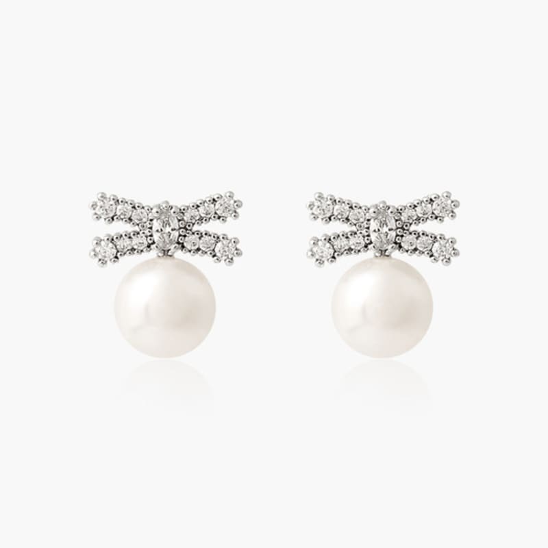 noonoo fingers Lovesome Pearl Earrings