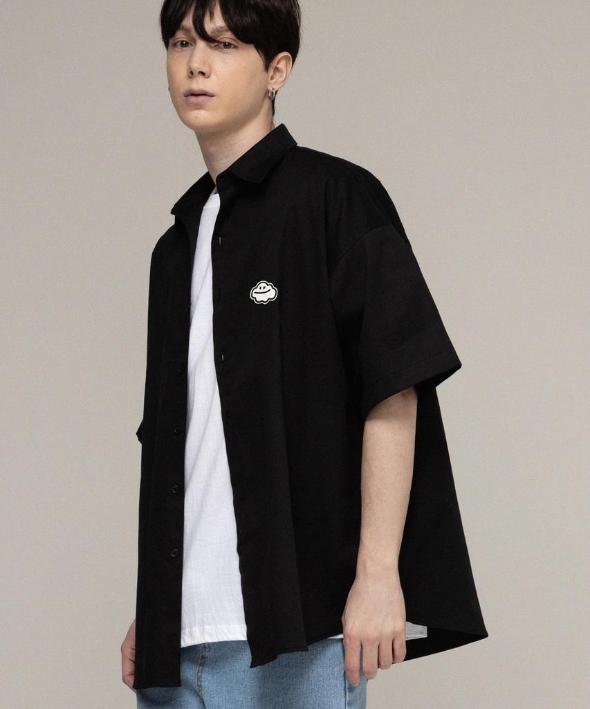 GRAVER [Unisex] Cloud Smile Embroidered Oversized Short Sleeve Shirt_Black