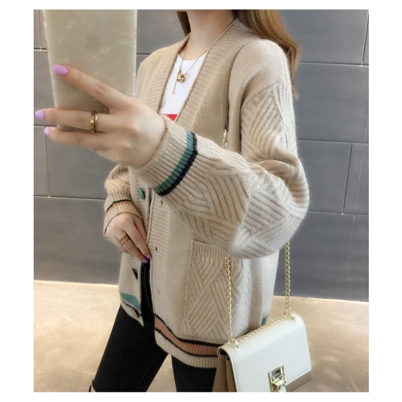 Осень-зима женский кардиган вязаный свитер V-образный вырез свободная куртка с длинным рукавом мода 2024 новые повседневные верхние пальто женские пуговицы карманы одежда 2591