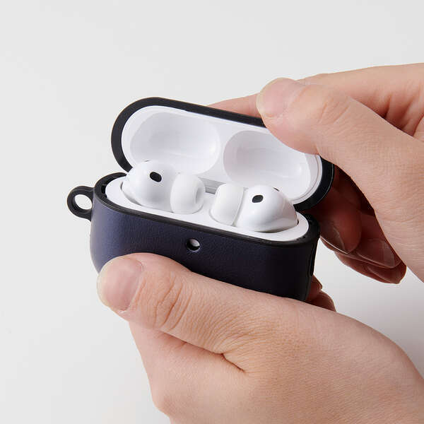 Гладкий чехол Apple Smooth Touch для AirPods Pro с зарядкой MagSafe, гладкий и удобный, с 3, Совместимый, Текстура, Ремешок для удобной переноски AVA-AP07PLCNV