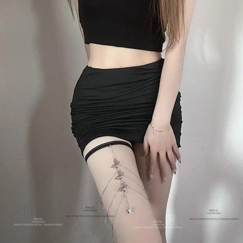 Sexy Cross Breat Necklace for Women Sequin Chest Bra Waist Belt Belly Chain for Beach Bikini Romantic Body Jewelry 2023 Summer