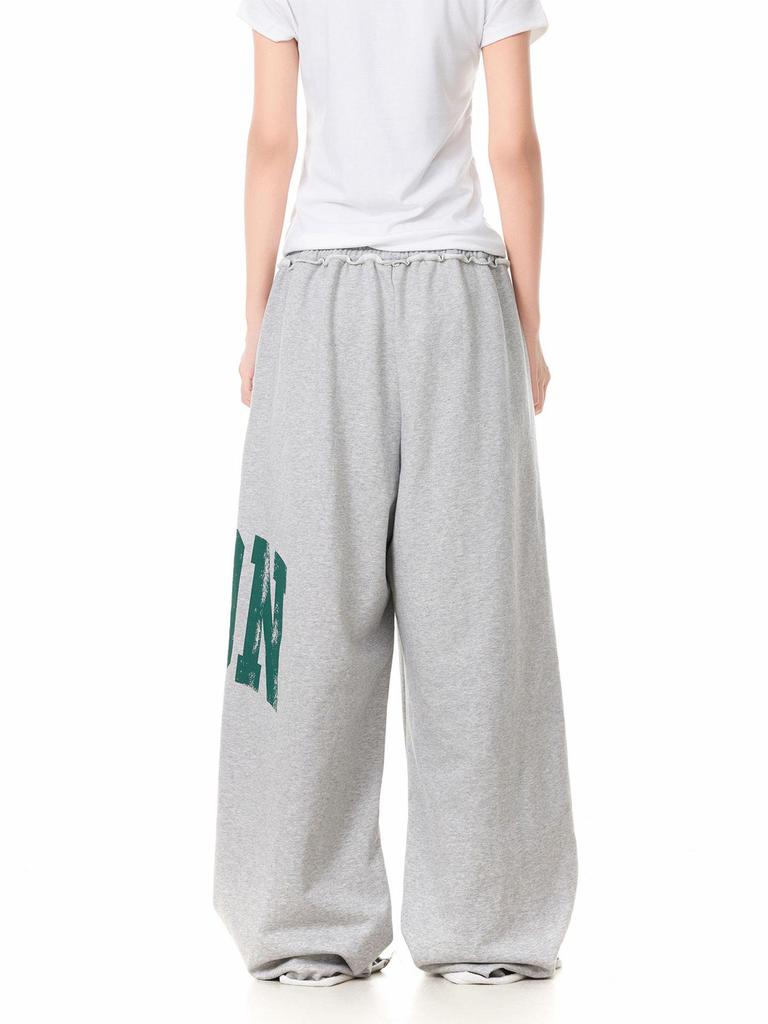 Женские спортивные брюки в американском ретро-стиле с принтом боковых букв - Длина до пола, Свободный крой, Эластичная талия, Дизайн с необработанным краем