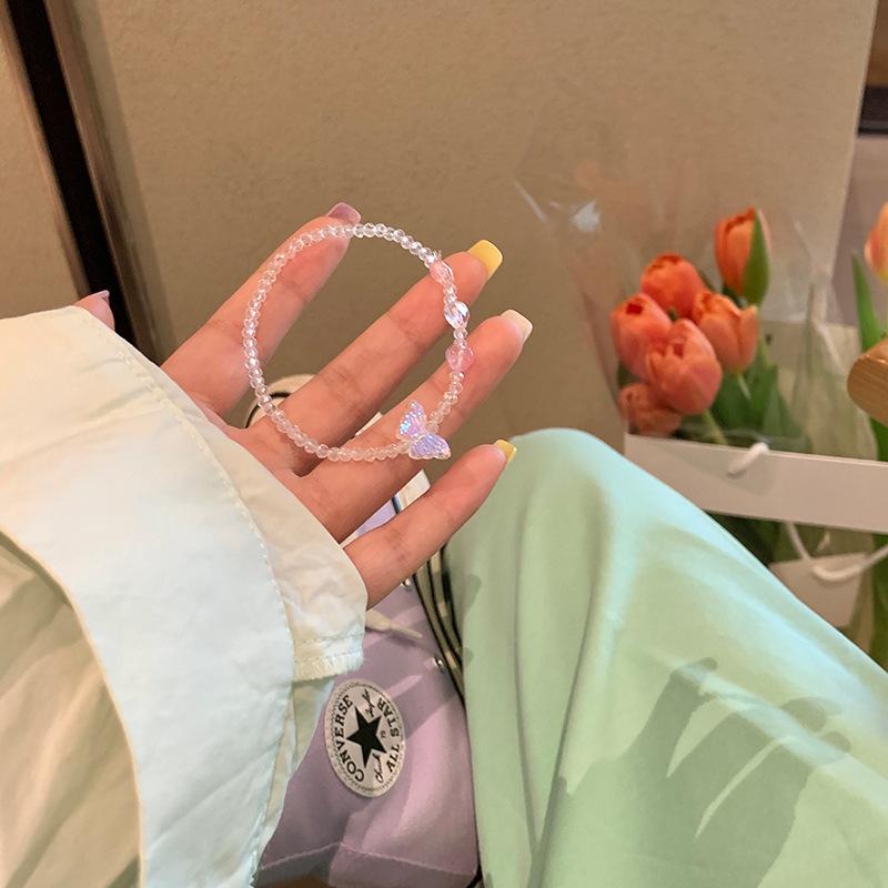 Elegant French Pearl Bracelet: Chic Retro Design for Women