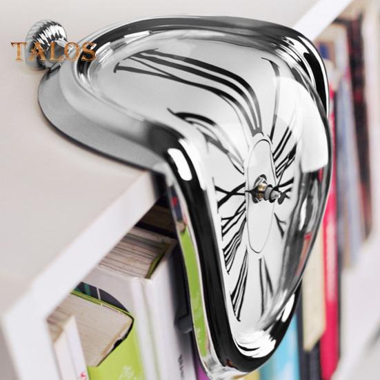 Plar Bear Retro Innovative Twisting Funny Melting Table Hanging Roman Numbers Mute Clock