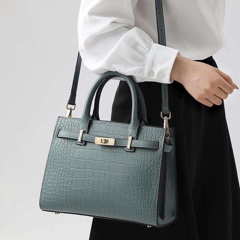 Красная сумочка для невест и матерей - Элегантный свадебный подарок