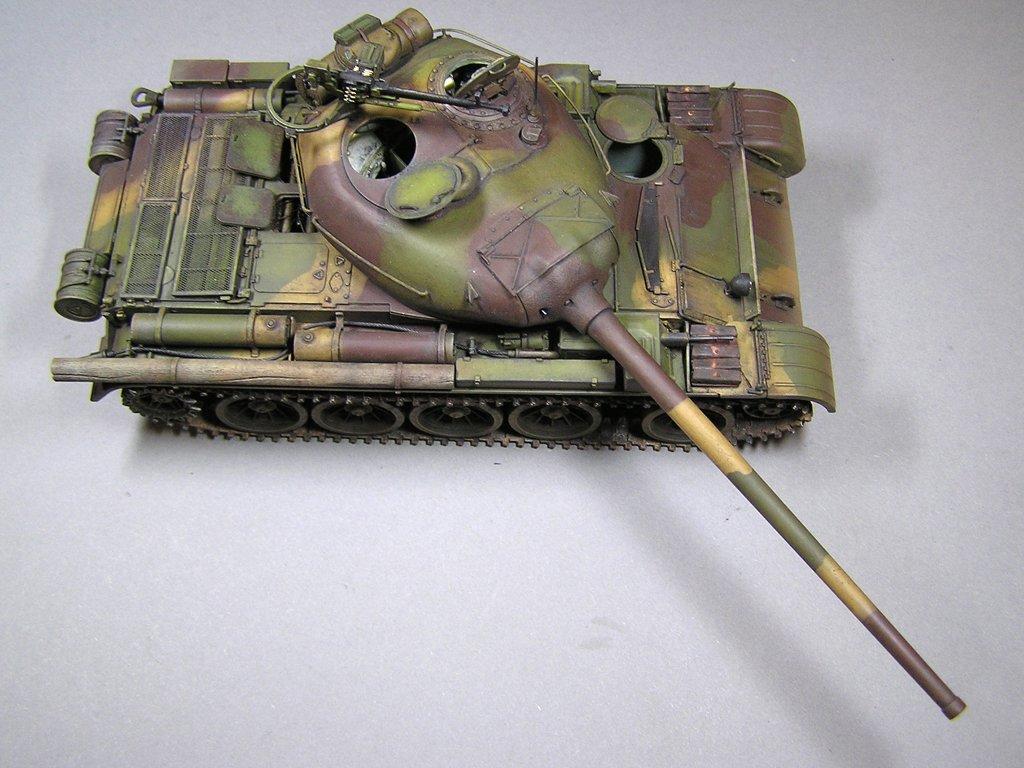 Miniart 1/35 Scale T-54-1 Soviet Medium Tank with Full Interior Plastic Model Kit MA37003