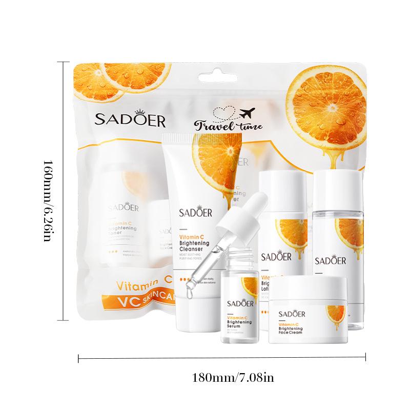 Оранжевый набор Vitamin C для осветления, 5 предметов – Увлажняющий набор для сияния кожи для быстрого эффекта и ежедневного увлажнения