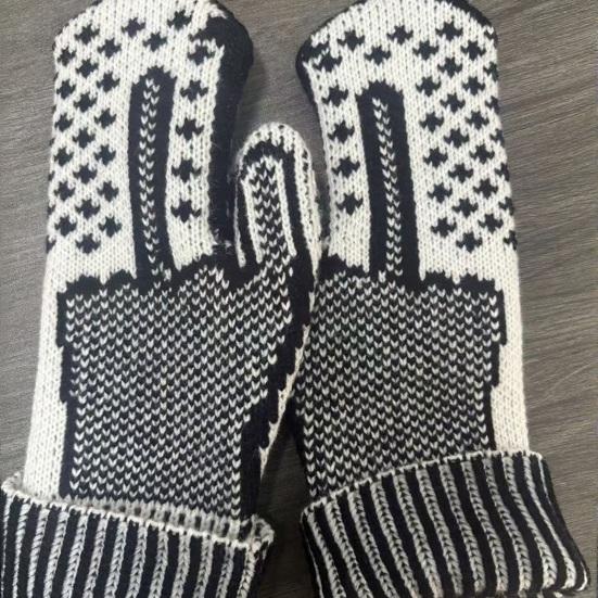 Забавные варежки со средним пальцем, уютные вязаные перчатки со скрытым отношением, дерзкие вязаные перчатки с жестом «фак»