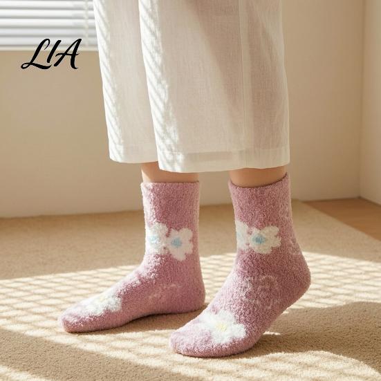 Comfortable Daily Wear Socks Coral Fleece for Women, Soft Thermal Crew with Non-Binding Anti Irritation Home Top, Fuzzy Sleep Cute Prints Autumn