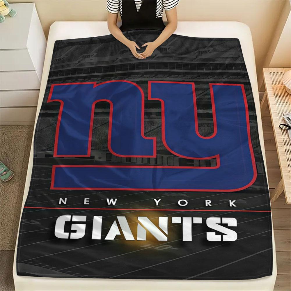 New York Giants Printed Flannel Blanket, soft throw for bedroom sofa, washable, fan merchandise, great gift.