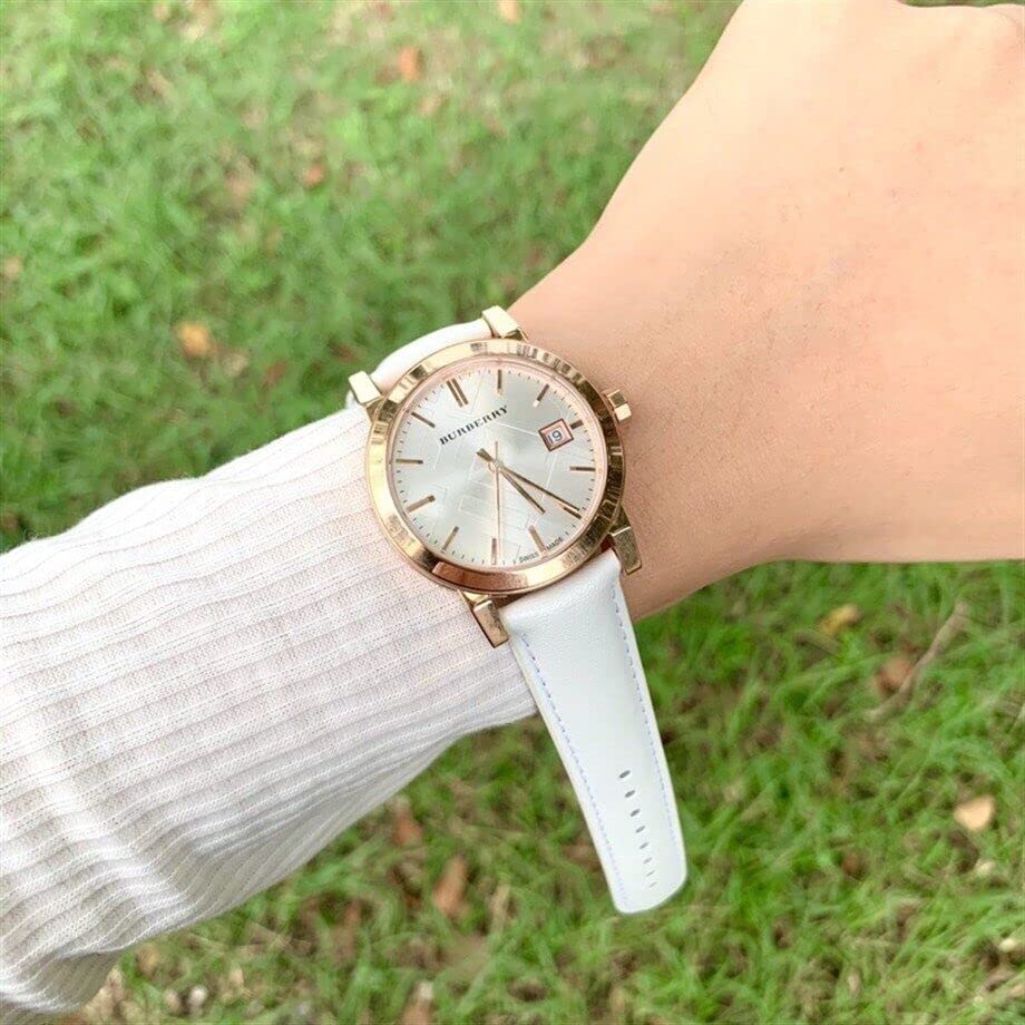 Burberry Женские часы City с белым циферблатом и белым кожаным ремешком BU9108