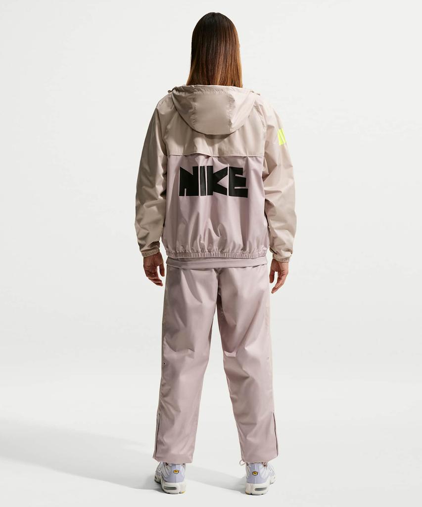 Nike Ветровка с графическим принтом, тканая, размер M - Кремовый II:Лунная частица:Вольт / If0877-236