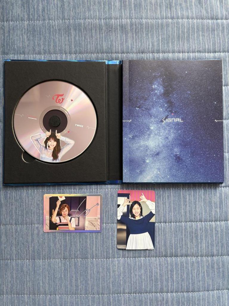 [USED] TWICE Album