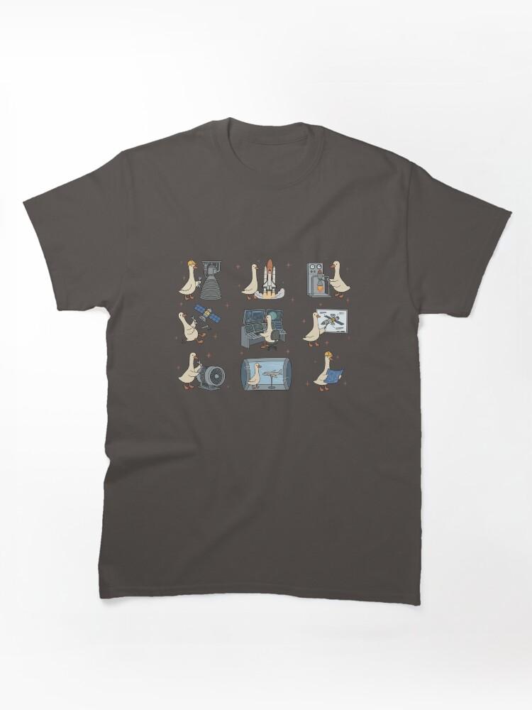 Untitled Goose Game Space Geese Engineers - Rocket Science & Aerospace Tech Crew Classic T-Shirt