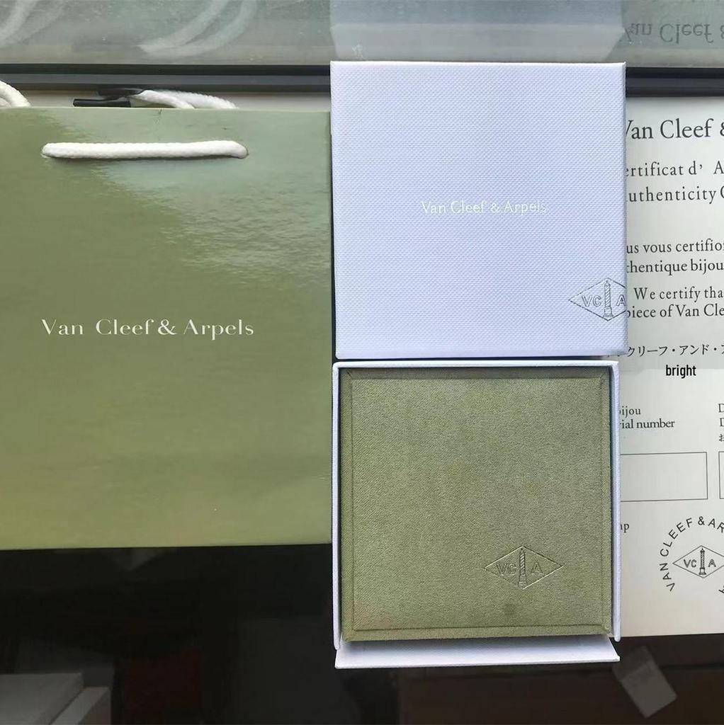 18K Gold Christmas Laser Four-Leaf Clover Necklace with CNC Carved Pendant & Sterling Silver Chain for Women