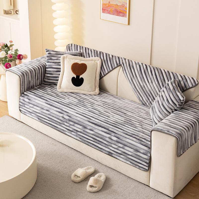 Luxury Winter Warm Flannel Sofa Towel Soft Velvet Sectional L-shaped Sofa Cover for Living Room Anti-slip Couch Cover