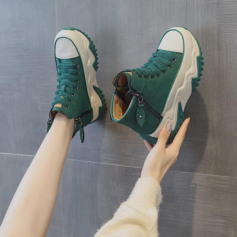 Autumn 2024 Women's Height-Boosting Korean-Style Dad Sneakers - Thick-Soled & Trendy for Students