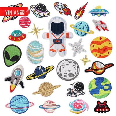 Набор нашивок с мультяшной вышивкой «Астронавт И Нянь»: Украшения «Ракета», «Планета» и «Значок».