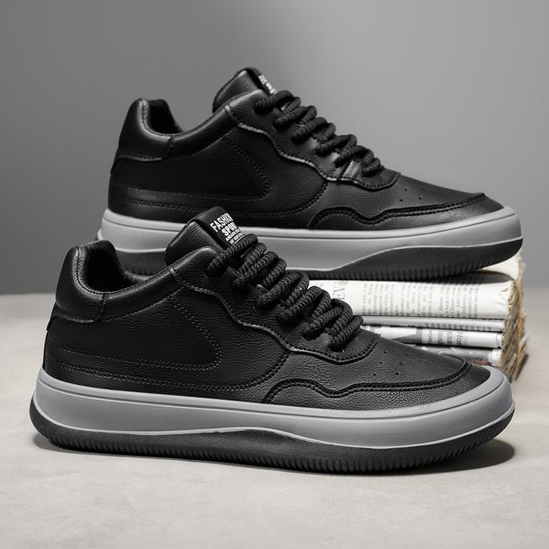 Men's Shoes 2026 New Versatile Fashion Trend Anti slip Wear resistant Loose Sports and Leisure Board Shoes