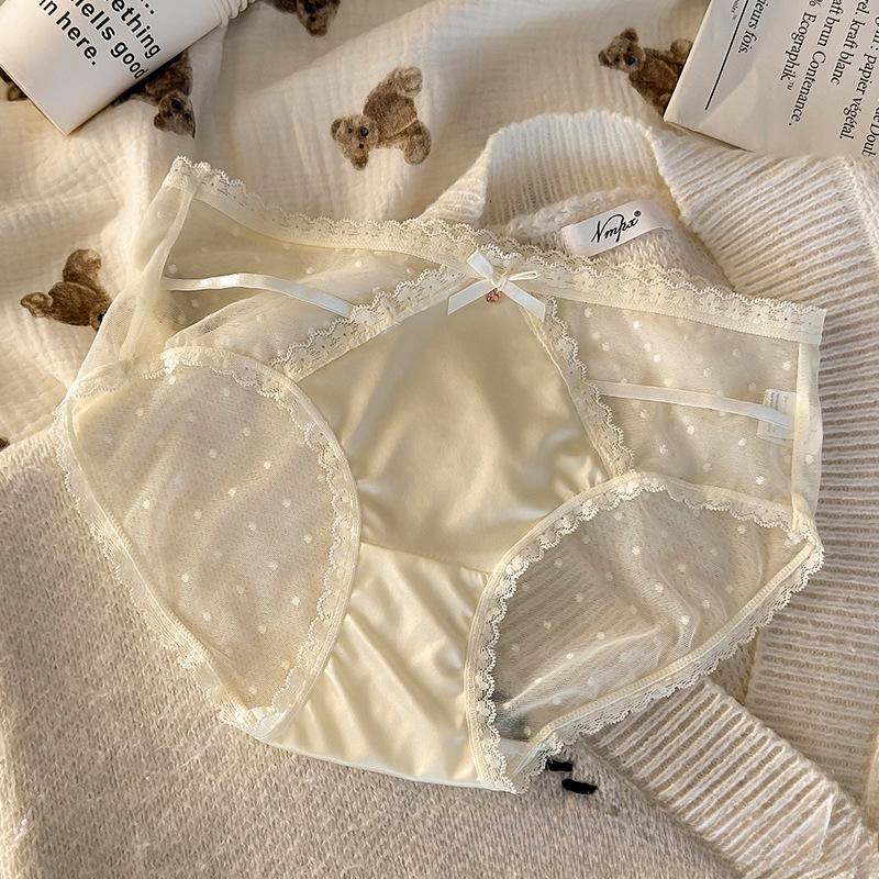 Women's Thin New Hollowed Out Retro Mesh Breathable Lace Mid Waist Panties