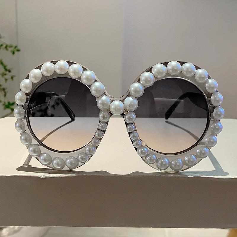 Non-polarized Retro Round Shades Women Chic White Pearl Decor Sunglasses Original Brand High Quality Vacation Beach Sun Glasses