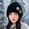 Зимняя уличная утолщенная теплая шерстяная шапка женская теплая шапка с защитой ушей шапка с цветком