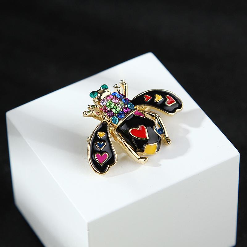 Enamel Heart Bee Insect Brooch Pin Scarf Corsage Jewelry Gift