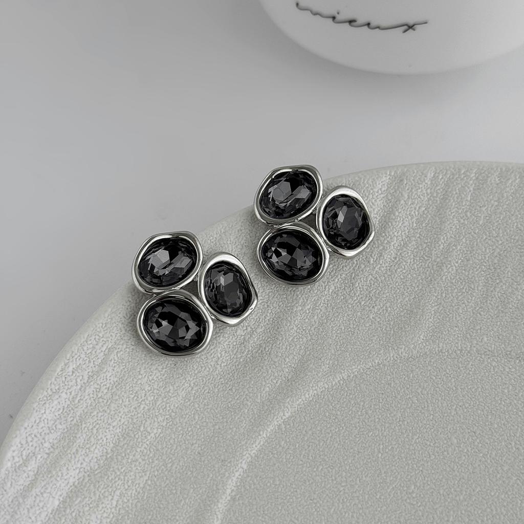 SHIXIN Exquisite Shiny Acrylic Rhinestone Stud Earrings Women Trendy Irregular Geometric Piercing Earrings Jewelry Accessories