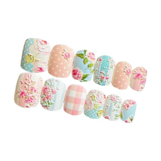 Ногти с клеем Красочное 3D-тиснение Квадратное короткое наращивание ногтей Полное покрытие