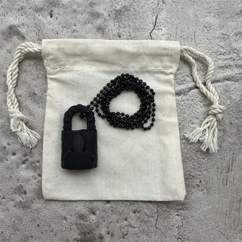 Силиконовое ожерелье с готическим мечом-крестом, разноцветное, для модной повседневной носки