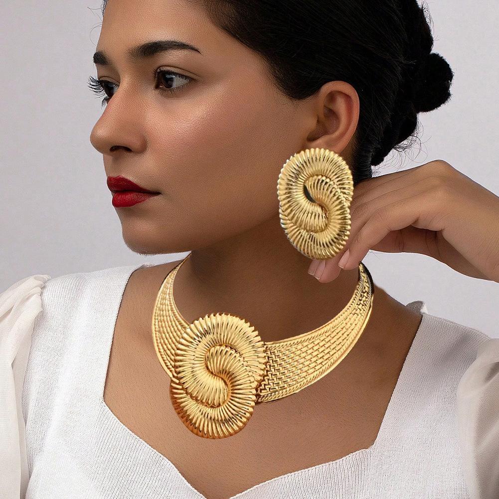 Vintage Geometric Twisted Thread 8 Digital Flower Collar Personality Exaggerated Corrugated Women's Necklace