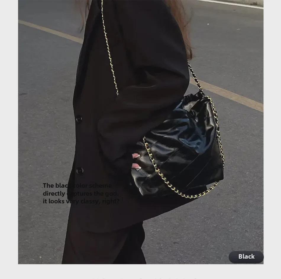 Stylish Women's Large Capacity Cowhide Tote & Bucket Bag