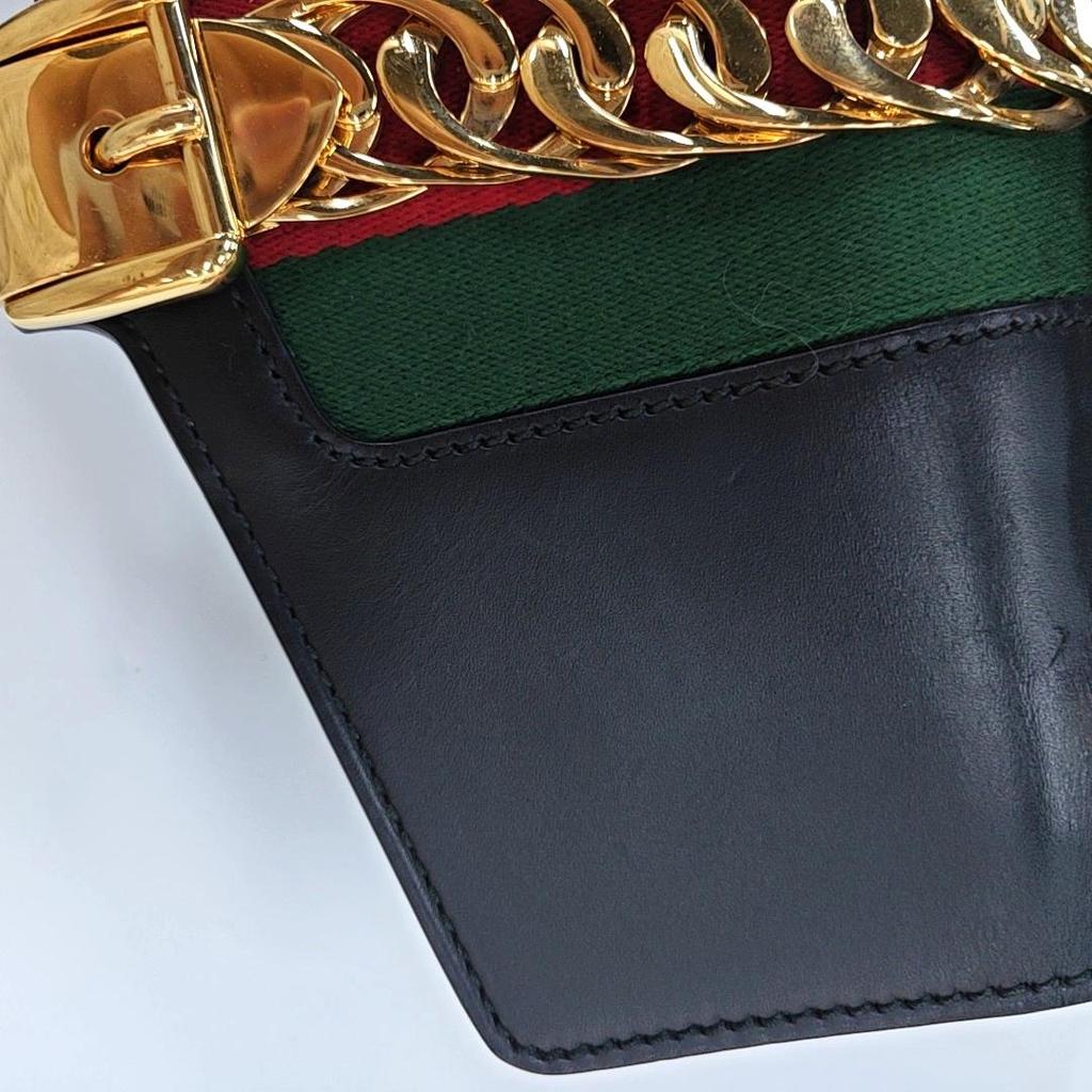 [Pre-Owned] Sylvie Gold Buckle Striped Web Satin Bow Wide Shoulder Strap Leather Handbag Crossbody Bag Shoulder Bag Small - Good #1BMMFOP