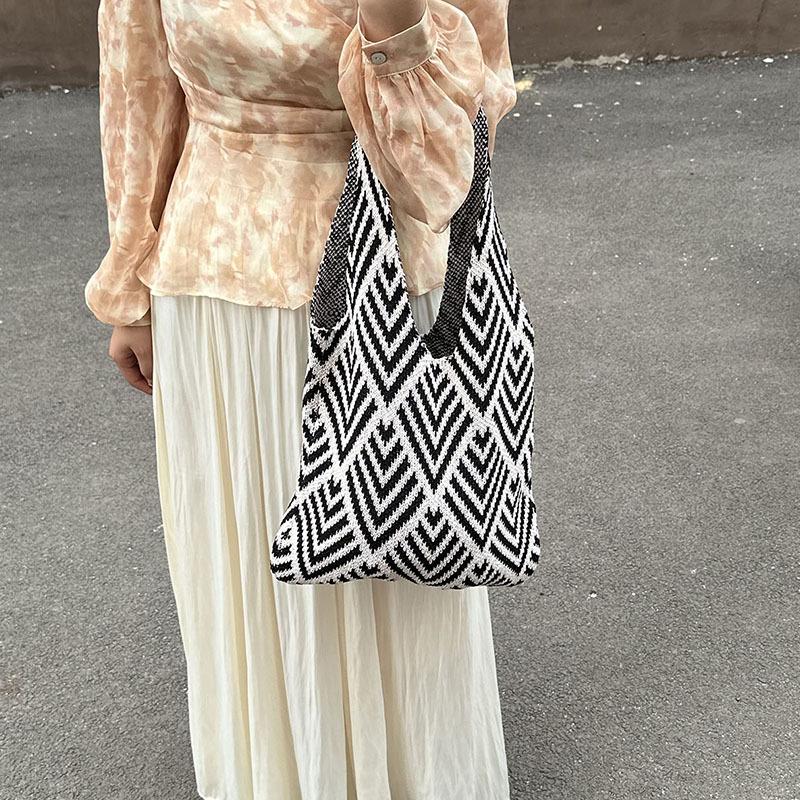 Модная геометрическая контрастная цветная вязаная вручную сумка-тоут женская минималистичная большой вместимости вязаная крючком сумка через плечо
