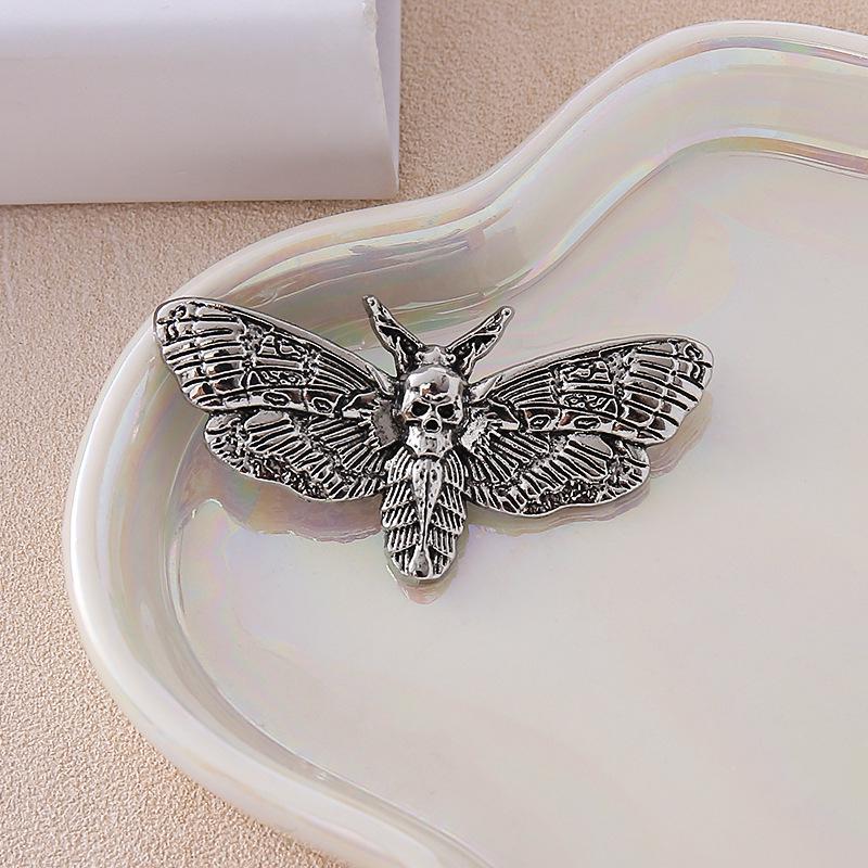 Готическая темная брошь-мотылек: Памятный аксессуар на Хэллоуин высокого класса - Уникальный стиль легкой роскоши